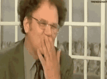 blow-kiss-muah.gif.27b6daf05acc0c839ed7e2496115c497.gif