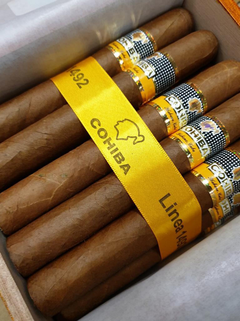 Cohiba siglo VI HQ MAR 21.jpg