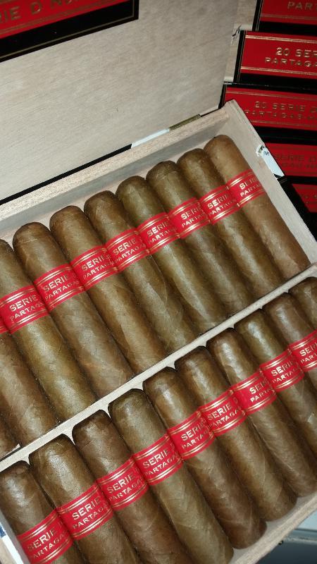 Partagas Serie D Number 6 FEB 16.jpg