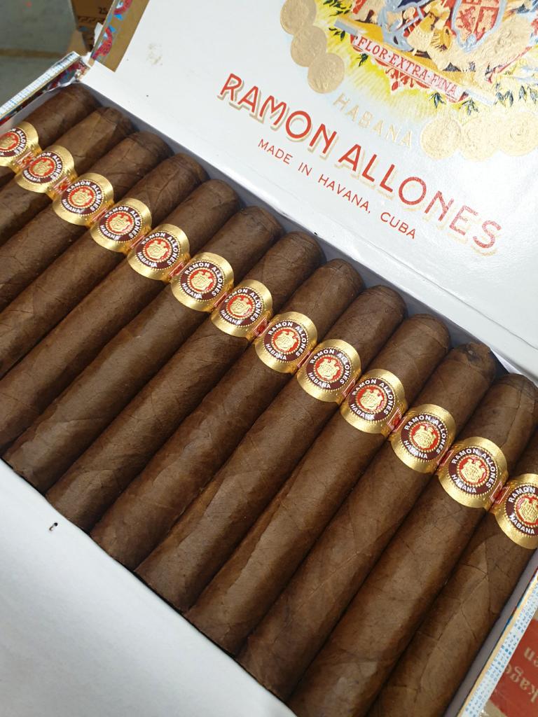 ramon allones Small club corona PSP HQ FEB 21.jpg