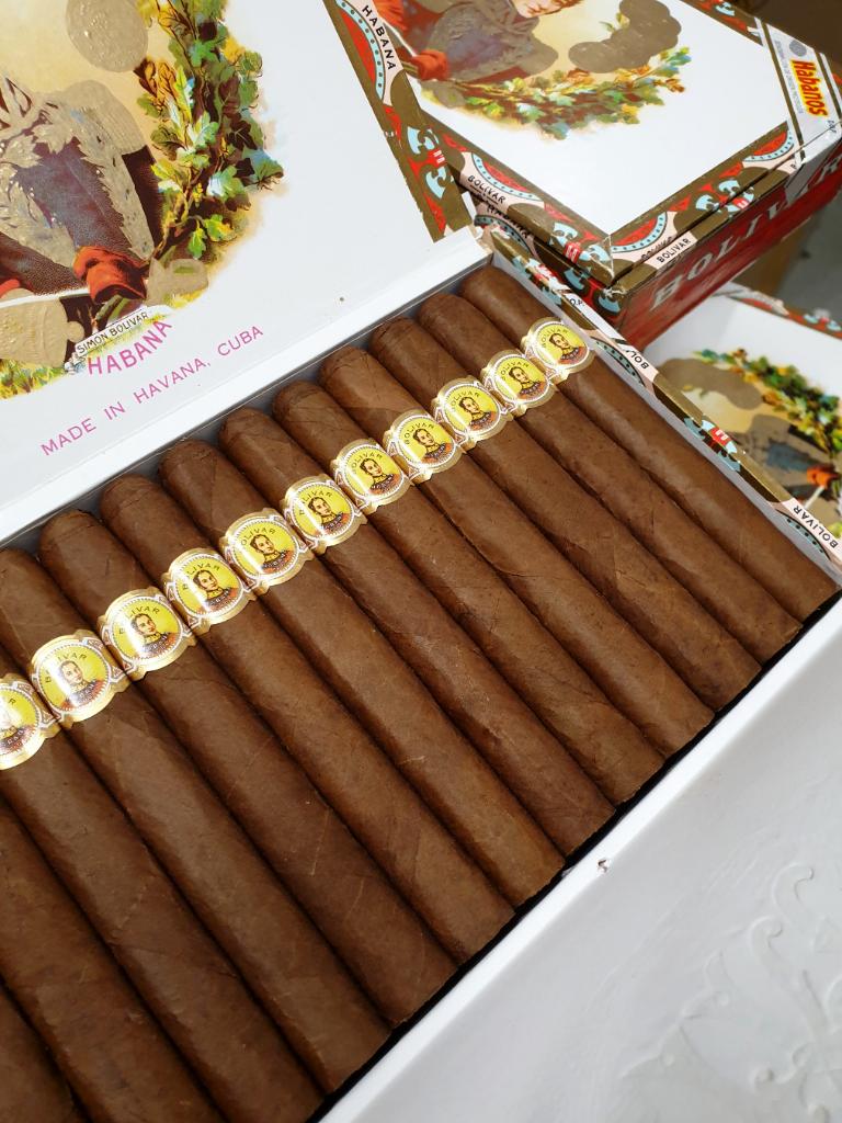 Bolivar petit Corona HQ JUL 19 .jpg