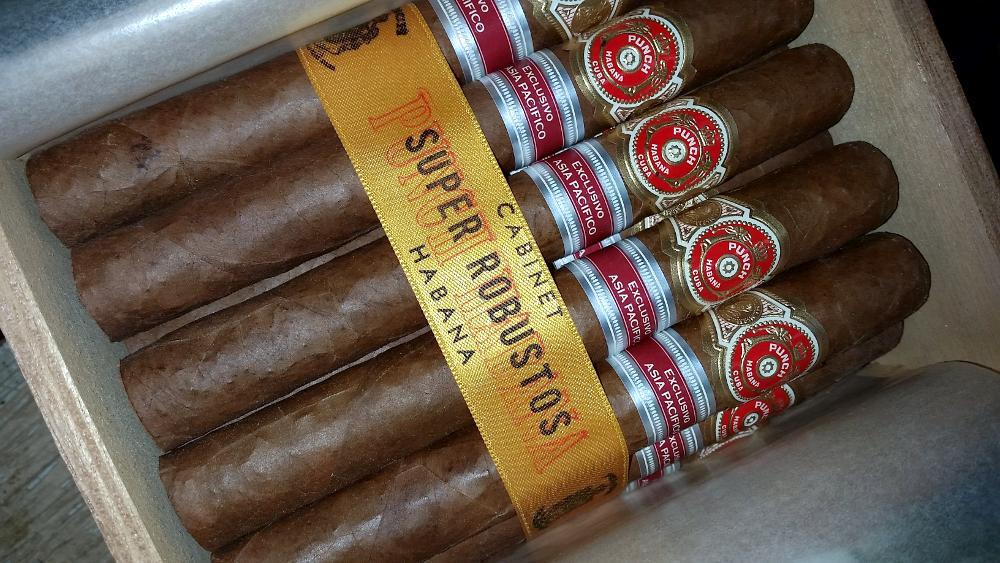 Punch Super Robusto .jpg