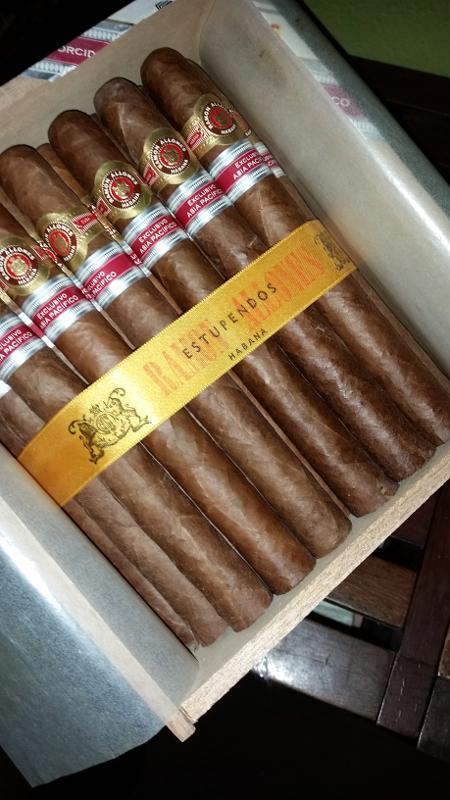 Ramon Allones Estupendo 50 Cab JUN 16.jpg