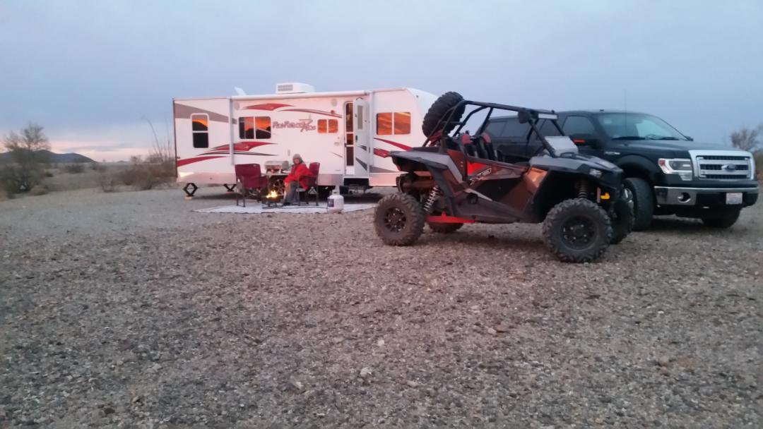 Merry Christmas from a lonely RV park in Madras OR Cigars Discussion