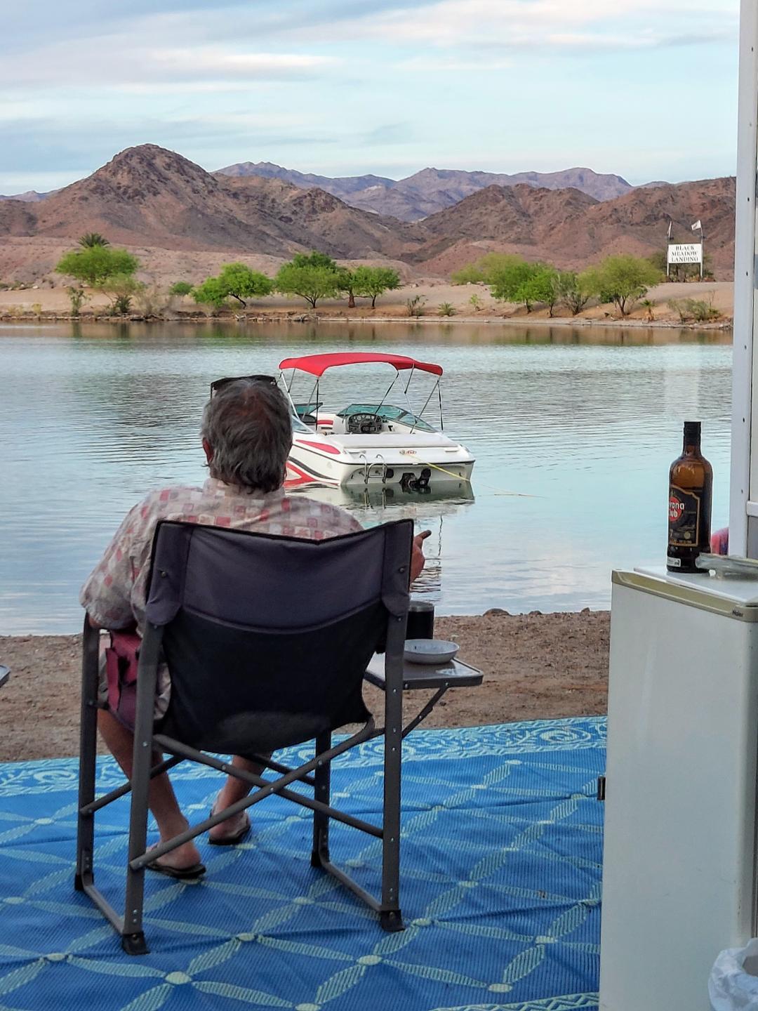Merry Christmas from a lonely RV park in Madras OR Cigars Discussion