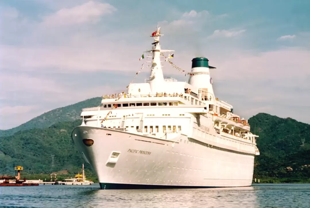 220520031656-01-how-a-tv-show-transformed-the-cruise-industry.webp.d64bd53ece5601f8cef155e879a1795c.webp
