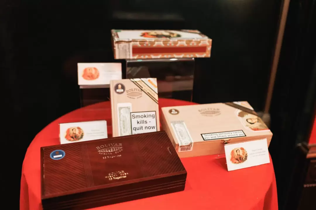 Bolivar-Regentes-Edicion-Limitada-2021-Launch-2.jpg.webp.a9e0209c71af39b72a65edb5cc667677.webp