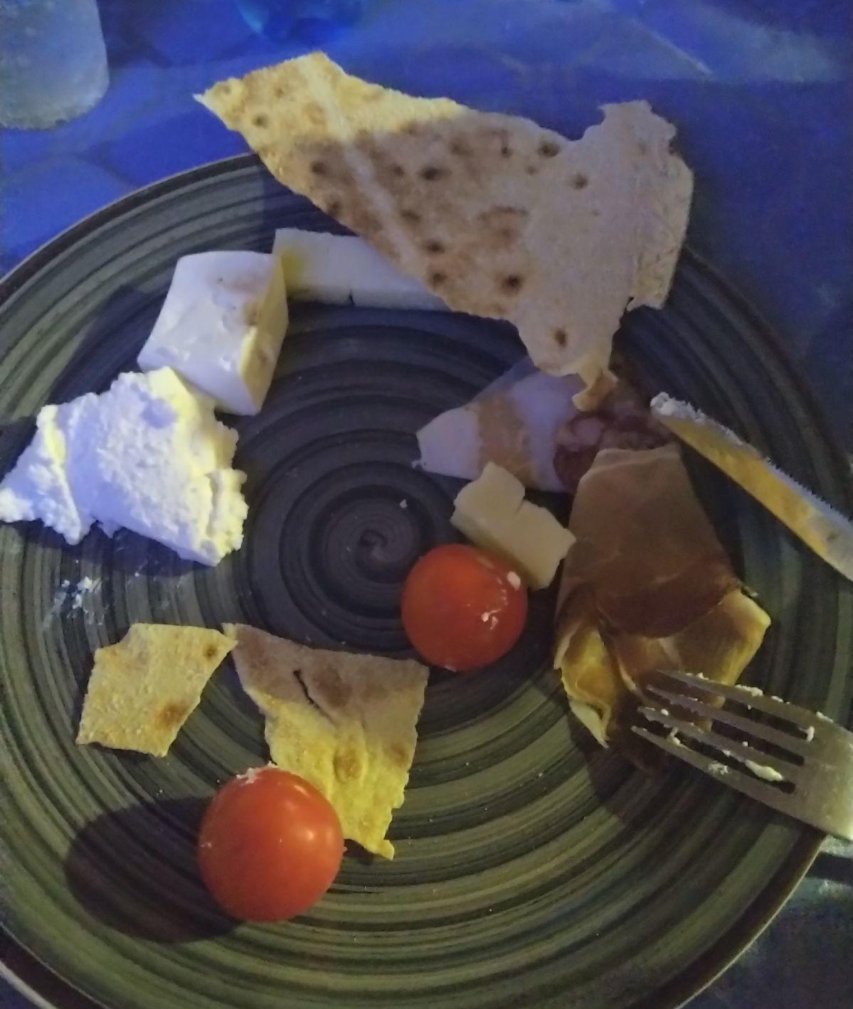 Food006.jpg.2fb1249c9370bb7663df3725c5dd1abd.jpg