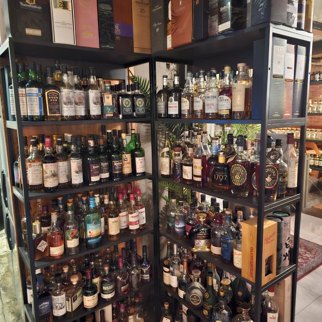 Whiskyphile Cigar Lounge 6