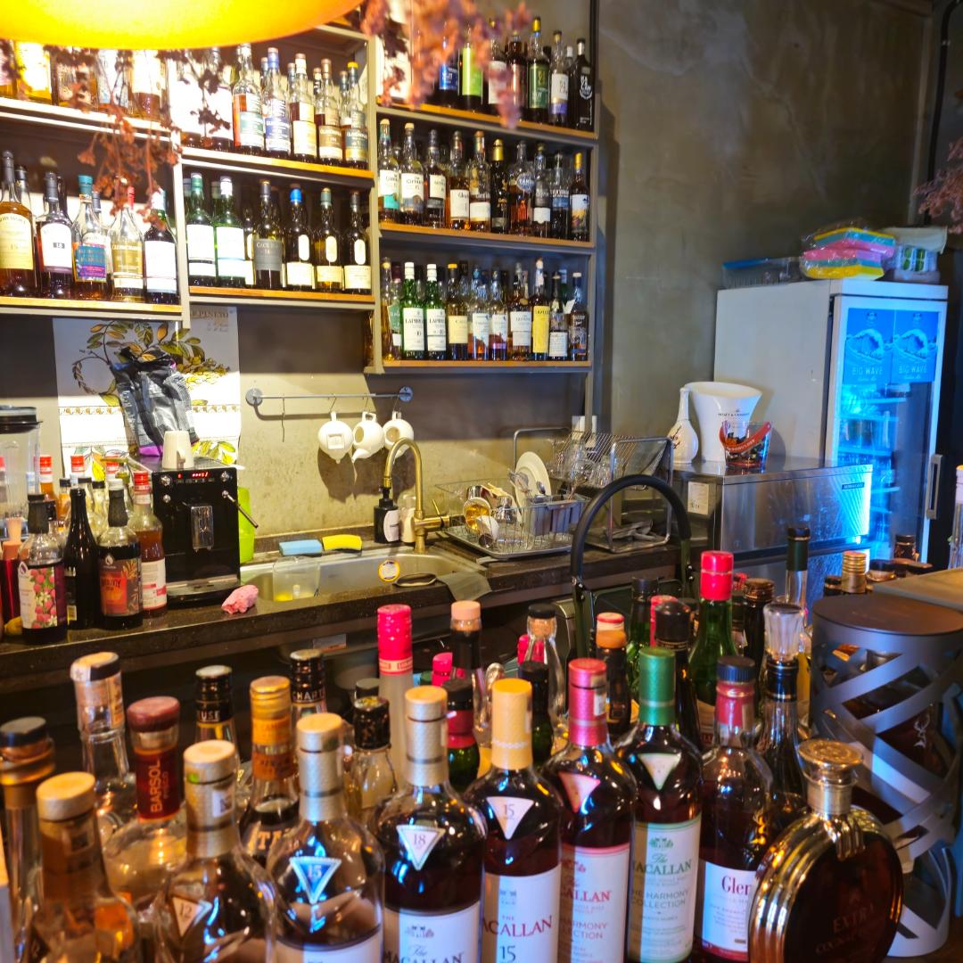 Whiskyphile Cigar Lounge 8