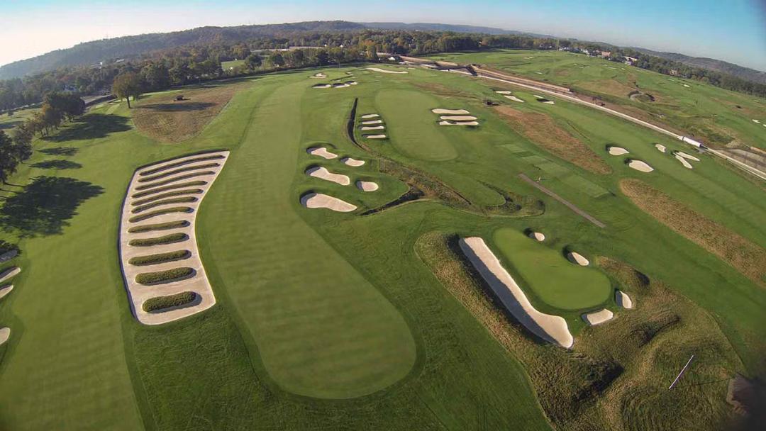 Oakmont-church-pews.jpg.93cf15edb0857baa8593d7de7d5043f2.jpg
