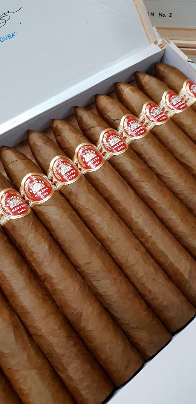 H. Upmann Number 2 PSP MAR 19.jpg