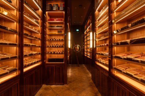 Monte-Carlo-Cigar-Club-@Dominique-London-12-500x333.png.d6faa3d12f9ca21b8e4998e6c7e2e137.png