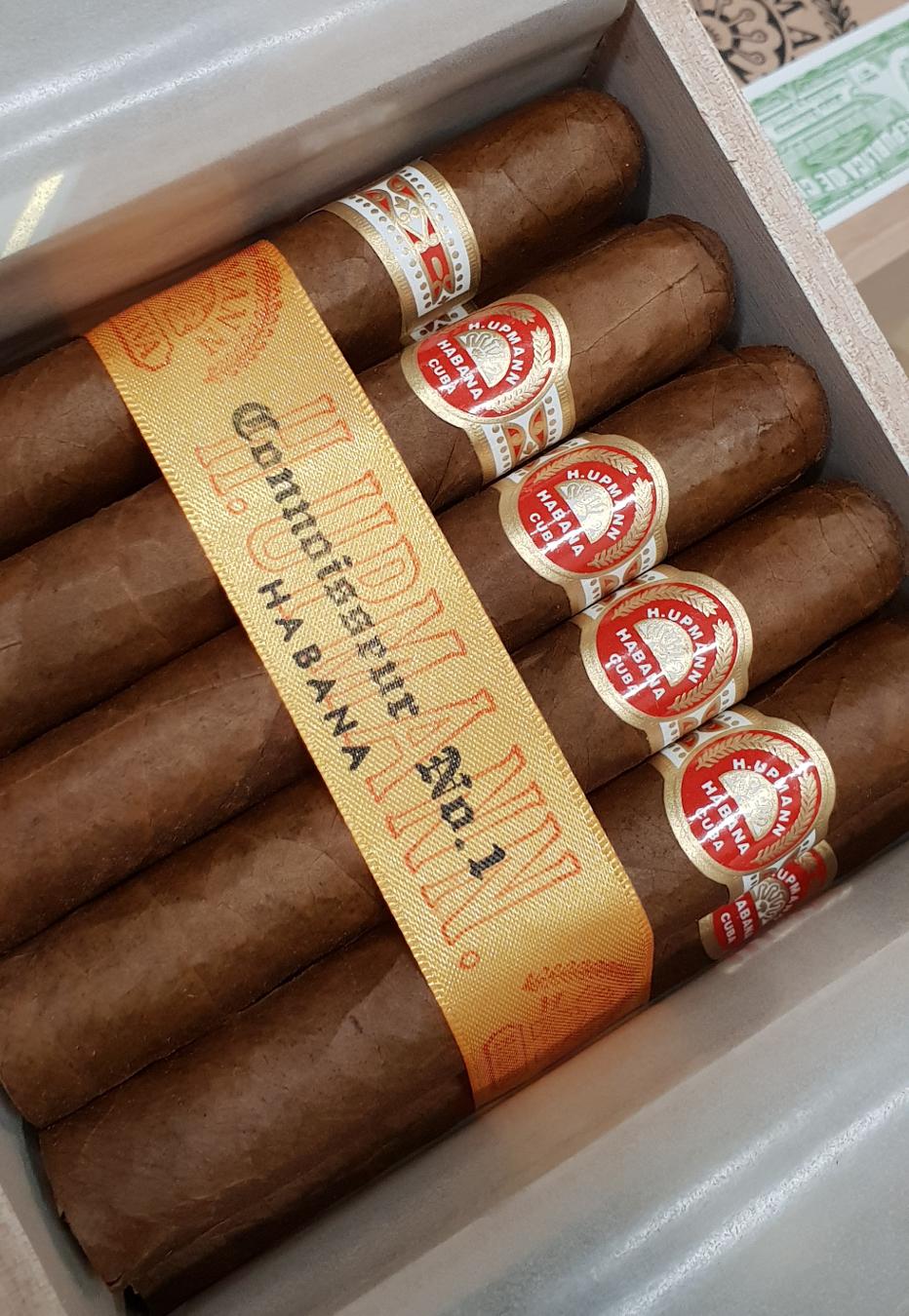 H. Upmann connoisseur Number 1 HQ NOV 18.jpg