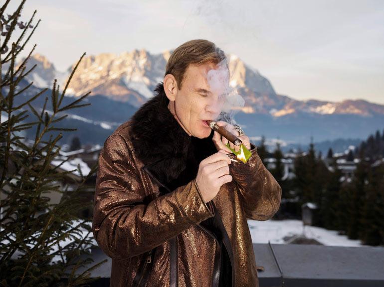 26CigarLounge1011.jpg.565a5b6a79cf3178631be84e3a12898b.jpg