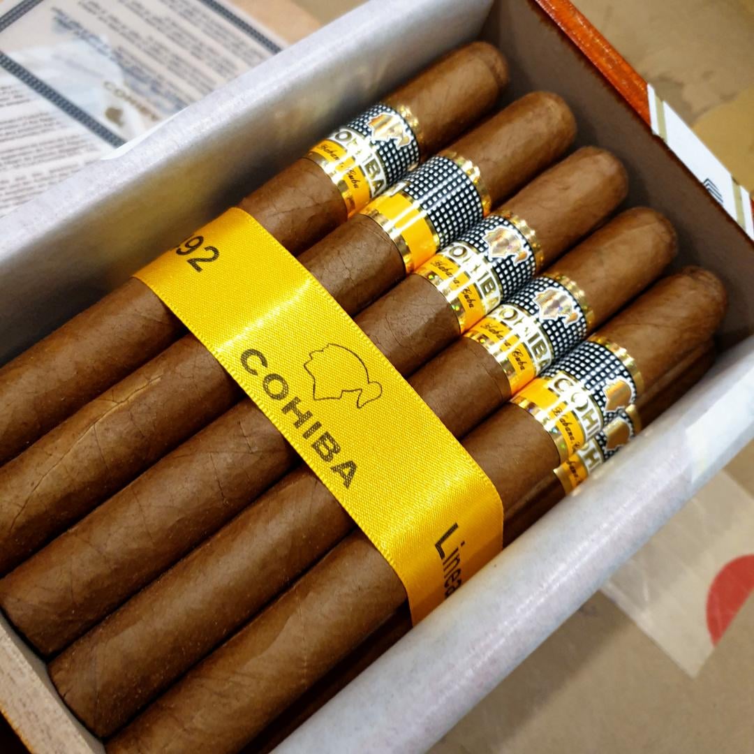 Cohiba Siglo III HQ MAR 21 (2).jpg