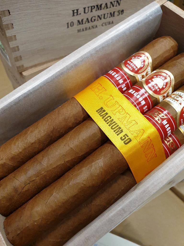 H.UpmannMagnum50(10).jpg