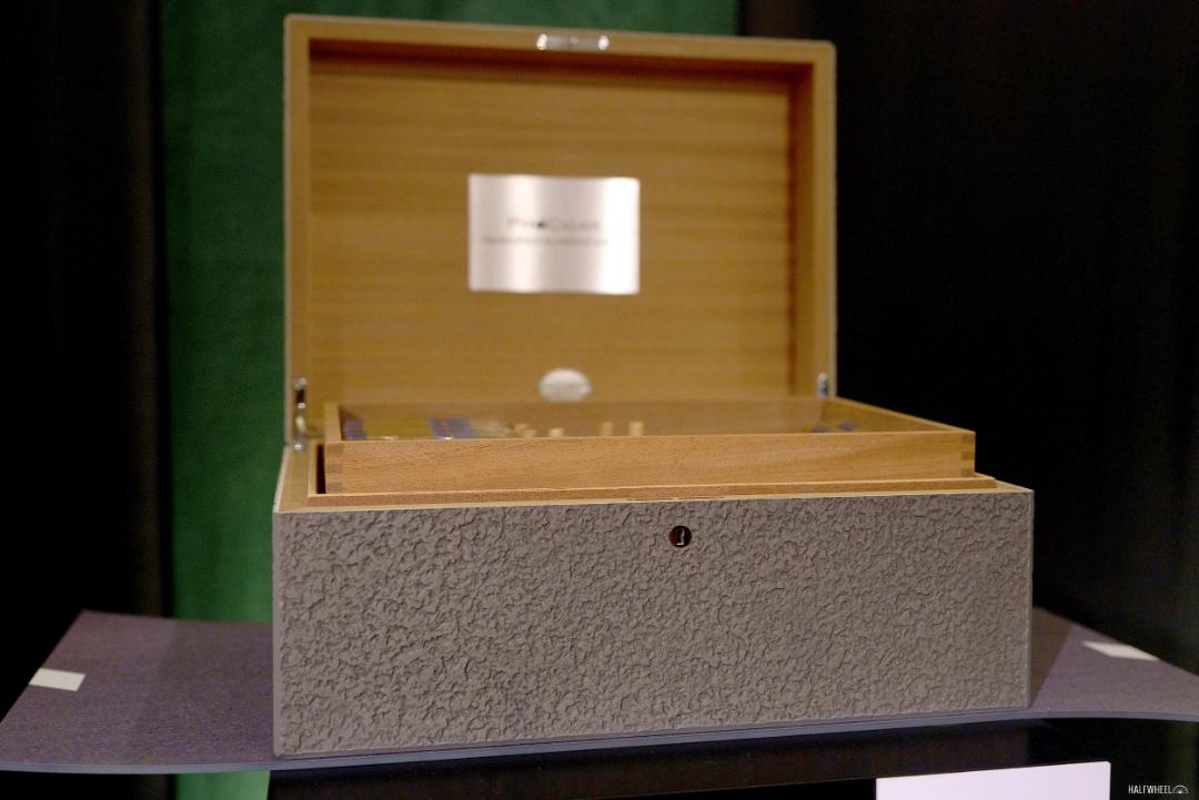 Procigar-2026-Arnold-Andre-Humidor.jpg.0ae8a03651cc357e99a36ee732f6a915.jpg