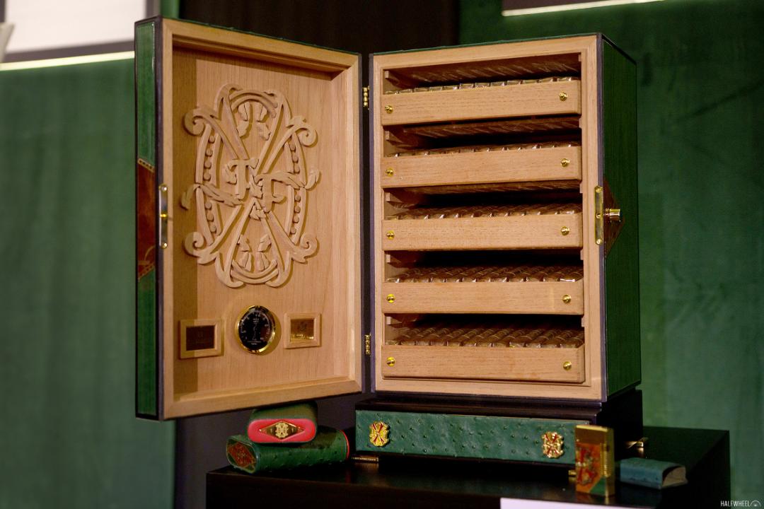 Procigar-2026-Arturo-Fuente-Humidor.jpg.0f7a279d408bf8d02d3f6916dbe50c50.jpg