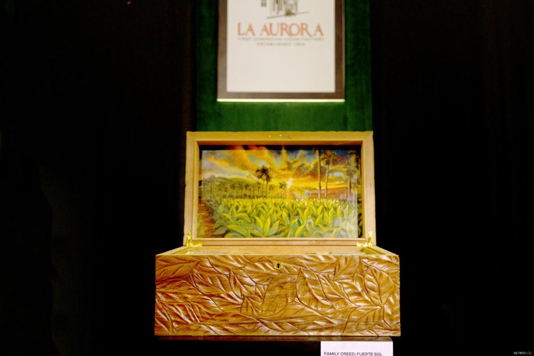 Procigar-2026-La-Aurora-Humidor.jpg.591c03124135a5f9f8a364c2495bdfb1.jpg