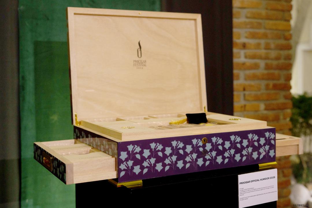 Procigar-2026-Members-Humidor.jpg.2086db7952b8a23241e6b130b245d3ae.jpg