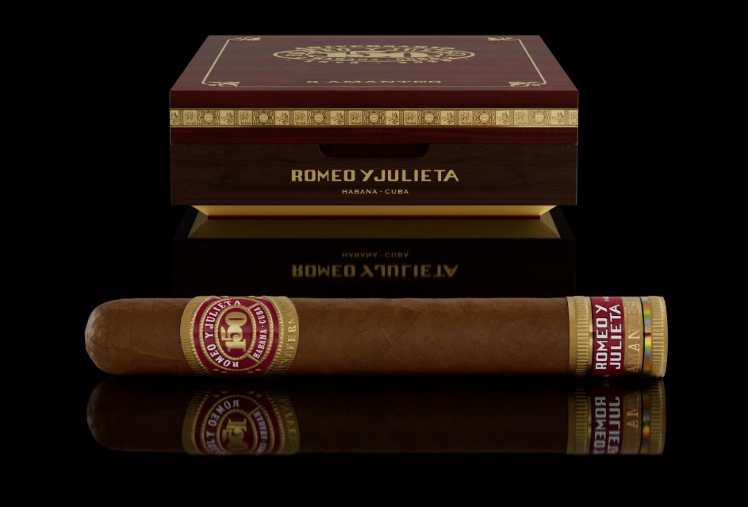 Romeo-y-Julieta-Amantes-Gift-Box-feature-4.jpg.a559d247d2962e5353d0df2c496ef72d.jpg