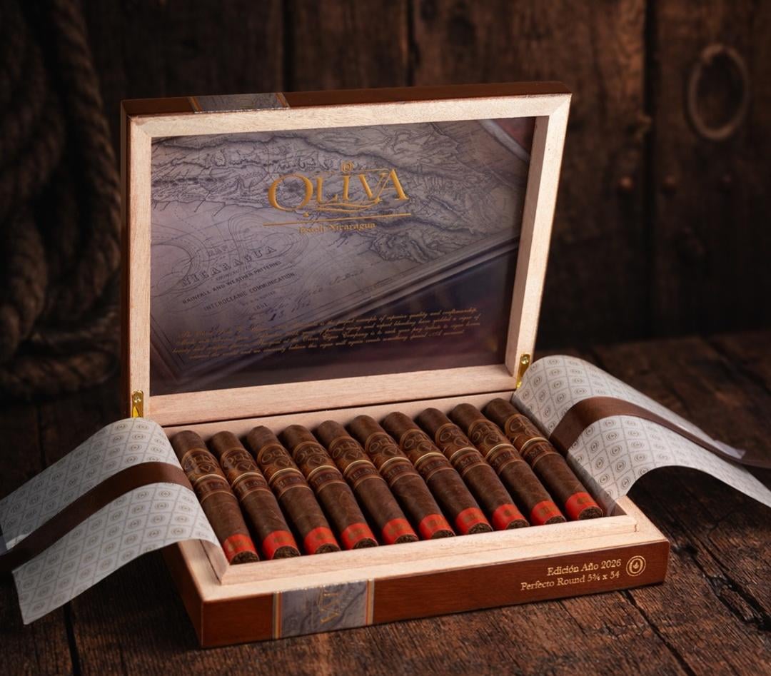 Oliva-Serie-V-Melanio-Edicion-Ano-2026-Perfecto-2.jpg.ef88582bfddf9391e9ca1396c8ea1b75.jpg