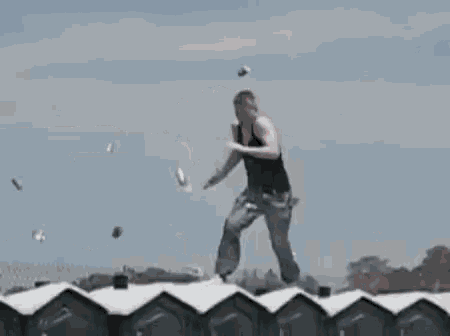 gauntlet-running.gif.b94c66a55ab1d065f64a5d35cf08863e.gif